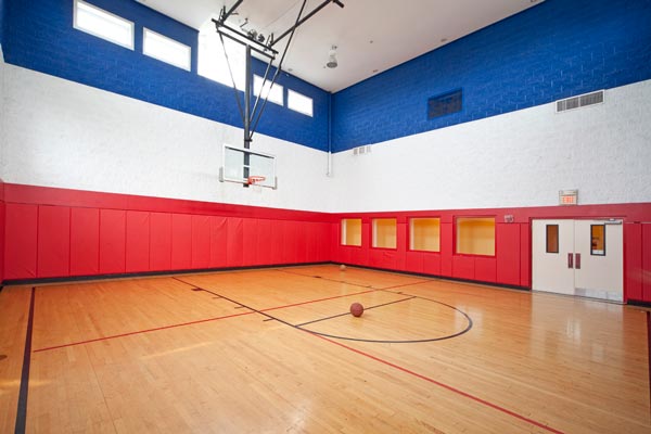 INDOOR RECREATION ROOM