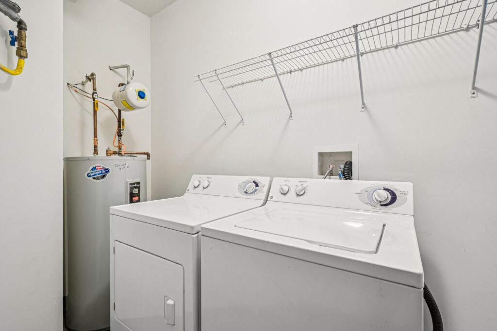 59-web-or-mls-6690 Hauser Rd Unit E103-S1302-027